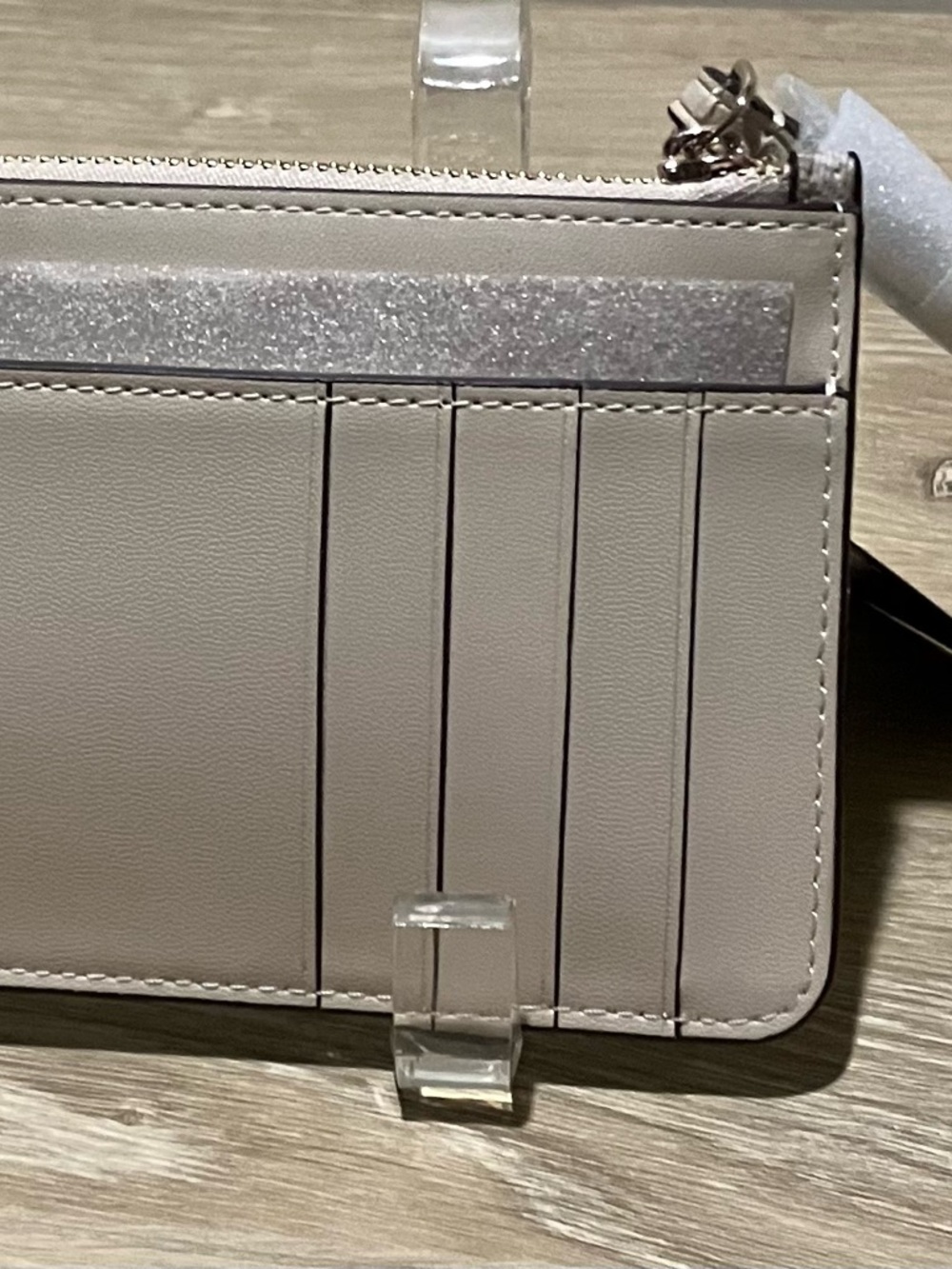 kate spade Neutral Heart-Pattern Zip Wallet with Gold Logo - Picture 2 of 3